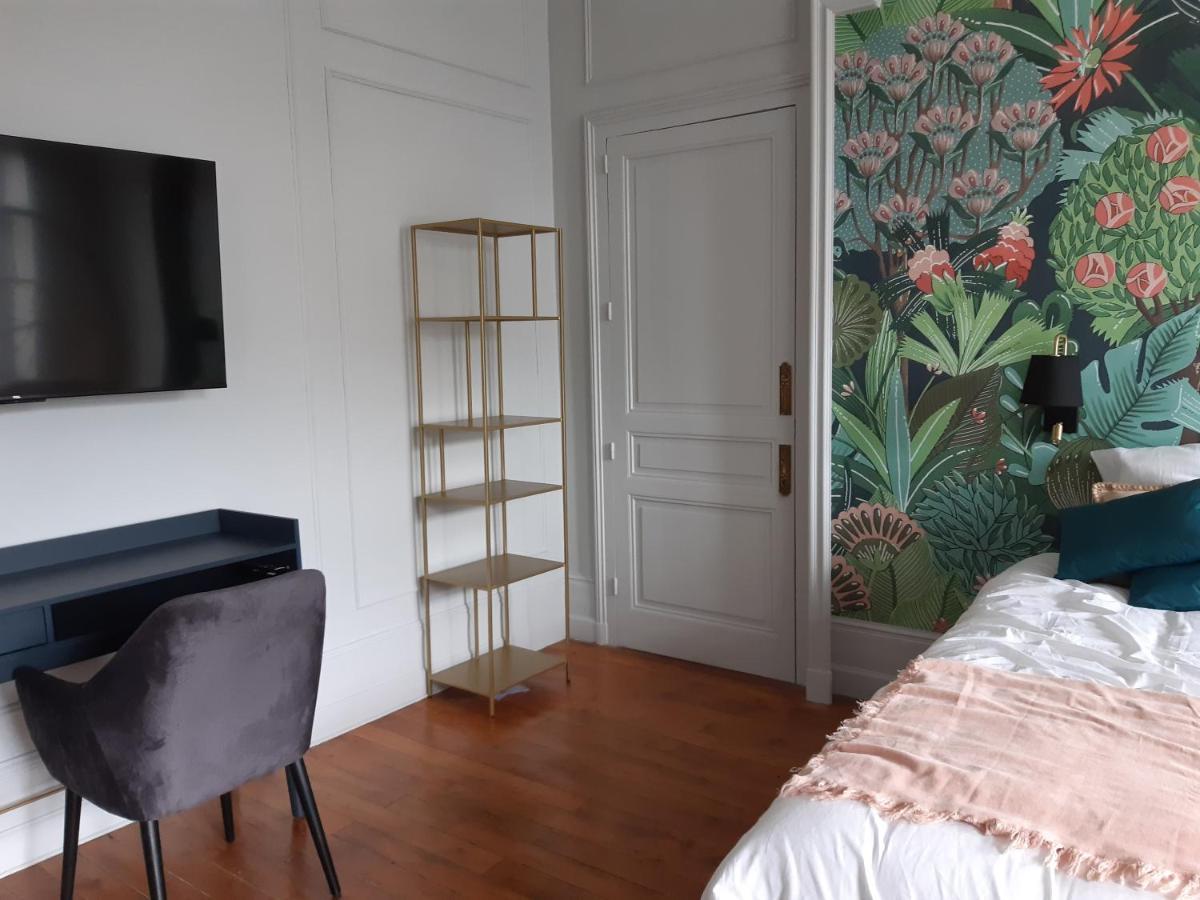 La Maison De Famille ลิมอจส์ ภายนอก รูปภาพ