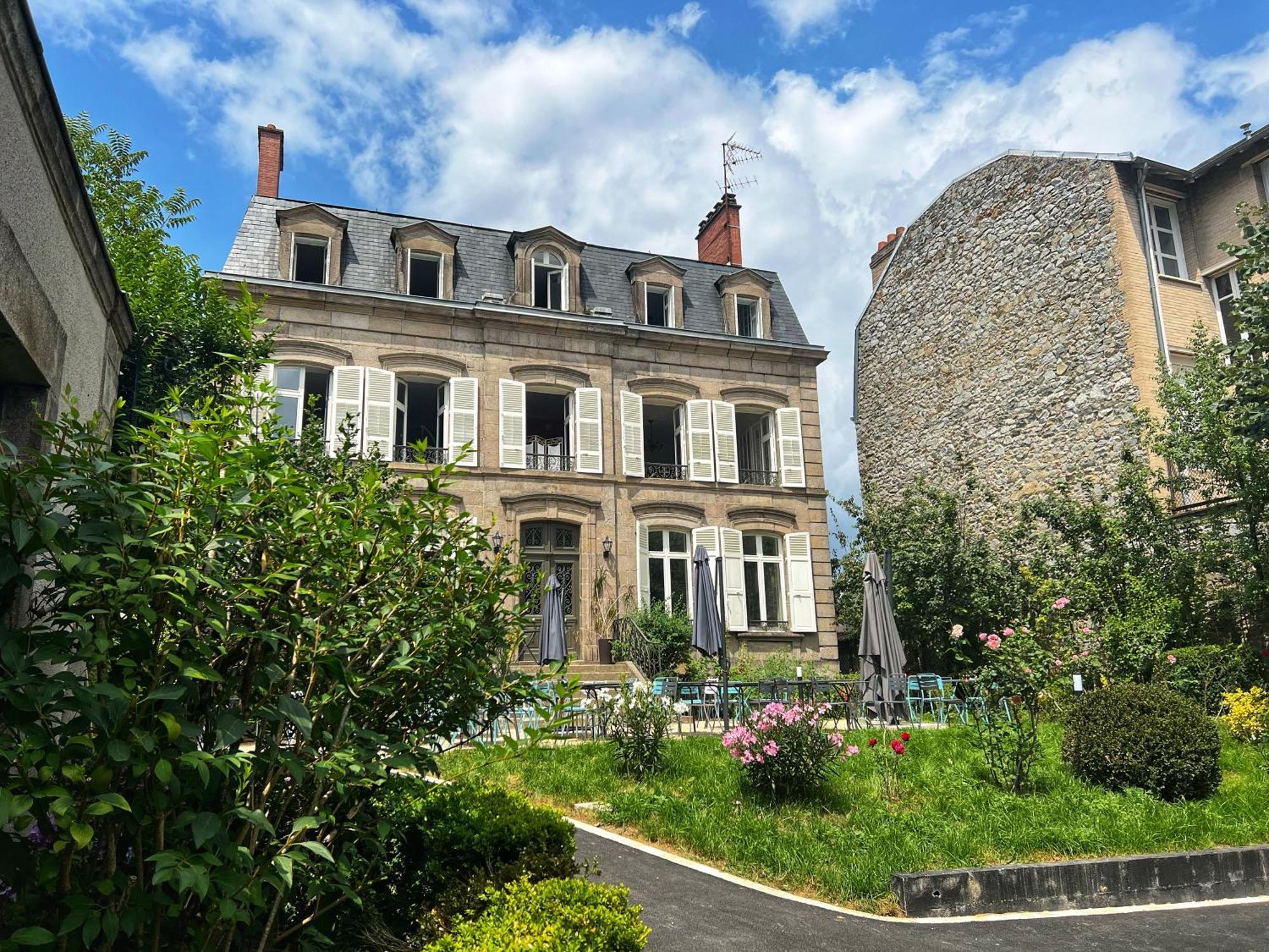 La Maison De Famille ลิมอจส์ ภายนอก รูปภาพ